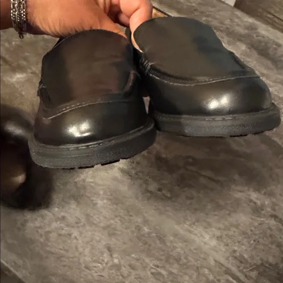 Easy Spirit Men's Black Loafers - Picture 4 of 8